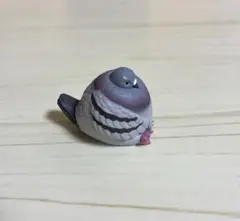 鳩のフィギュア