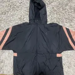 adidas ウィンドブレーカー