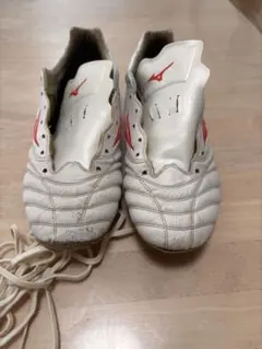 MIZUNO サッカースパイク ホワイト レッドのサムネイル