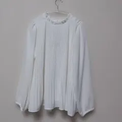 【未使用タグ付き】ハニーズ　ブラウス　長袖　ホワイト　プリーツ