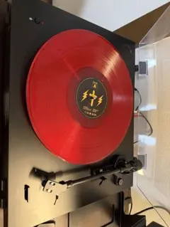 レコードプレーヤー 本体 赤色 33/45 RPM