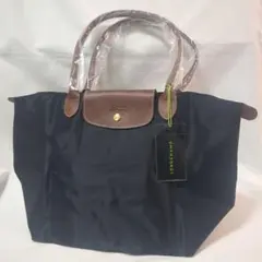 Item thumbnail for item 78048af8-1764-40aa-862d-f3bc9c56b4bb