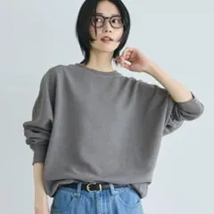 エンボスドルマントップス グレー