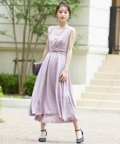 ドレス ノースリーブバックプリーツスカート　ミモレ丈ワンピースドレス