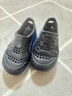 PUMA サンダル 14cm ブラック&ライトブルーのサムネイル