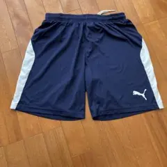 PUMA ネイビー ショートパンツ M