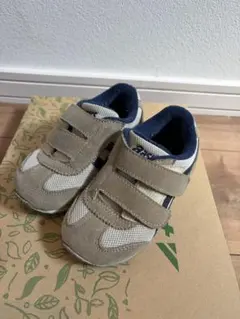 アシックス ASICS アイダホ ベージュ　15.5㎝　スニーカー　ベルト付き