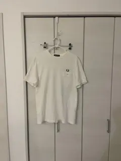 FRED PERRY ロゴ刺繍 Tシャツ ホワイト
