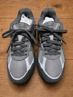COMME des GARCONS HOMME × New Balanceのサムネイル