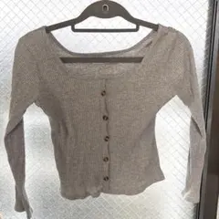 グレー ボタン付き 長袖カーディガン