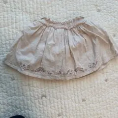 MAMARAKU スカート風ベビーショートパンツ　ブルマ花柄刺繍70〜80