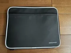 【美品】ELECOM ZEROSHOCK ノートPCケース ブラックのサムネイル