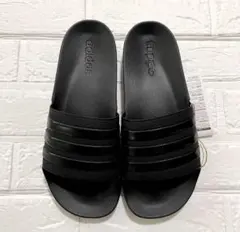 adidas アディダス アディレッタ　サンダル　オールブラック　新品　23.5のサムネイル