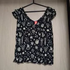 PESQUEIRA ペスケイラ Uネック ブラック Tシャツのサムネイル
