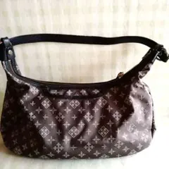 Item thumbnail for item 72198dd5-8761-48d6-9b57-ffbc0a520903