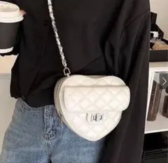 GRL グレイル キルティングチェーンハート型バッグ[tr542] アイボリー