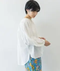 《natural by clip》綿麻スクエア刺繍ブラウス