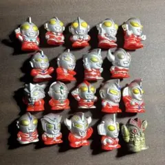 当時物・レア多数】ウルトラマン 怪獣 指人形 ソフビ まとめ売り 33体