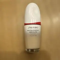 SHISEIDO REVITALESSENCE SKIN GLOW 310