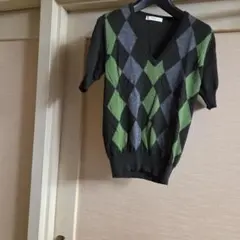 ダイヤモンドパターン Vネック 半袖ニット