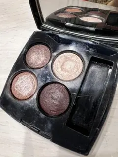 シャネル レ キャトル オンブル 226 ティセ リボリ