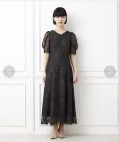 AIMER 配色花柄レース袖付きパーティードレス