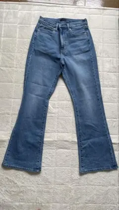 UNIQLO スリムフレアジーンズ レディース