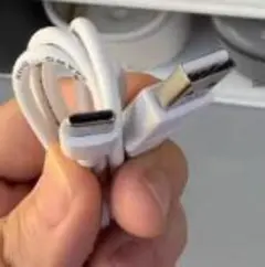 USB-C to USB-A 充電ケーブル ホワイト