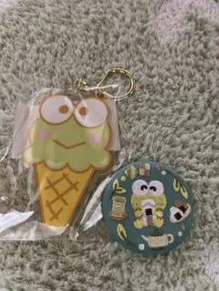 未開封！けろけろけろっぴ　キーホルダー　刺繍缶バッチ