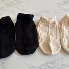 ベビー靴下10㎝ピンクと黒２足セット