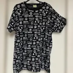 SESAME STREET 総柄 Tシャツ ブラックMサイズのサムネイル