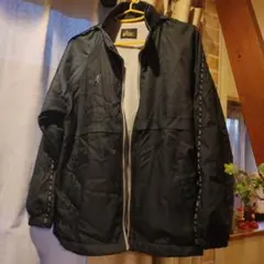 asicsアシックス　キッズ　 ウインドブレーカー　黒　150