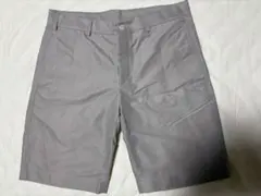 極美品　Loro Piana　 ハーフパンツ 微光沢グレー　48 iイタリア製 2026年最新】Loro Piana 素材：コットン メンズ ショートパンツ