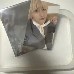 INI許豊凡 シュウフェンファントレカ