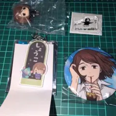 呪術廻戦　家入硝子　缶バッジ　アクリルキーホルダー　まとめ売り 呪術廻戦 缶バッジ キーホルダー 家入硝子 - メルカリ