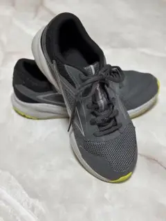MIZUNO グレー ランニングシューズ　26.5