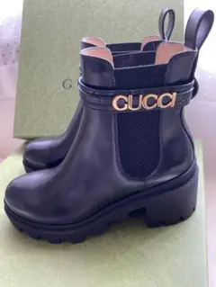 セール16日〆【新品未使用】GUCCI レザーショートブーツ サイドゴアのサムネイル