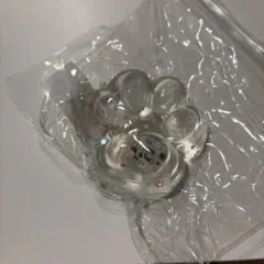 【新品】肉球型スクイーズ　光る　クリア 星型ラメ入り