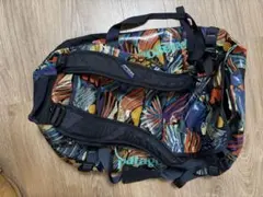 パタゴニア ブラックホール ダッフル 55L ピッチブルー フローラル