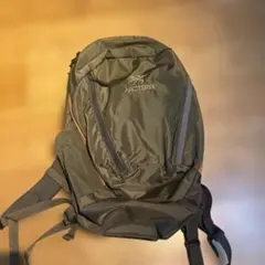 ARC'TERYX オリーブグリーン バックパックのサムネイル