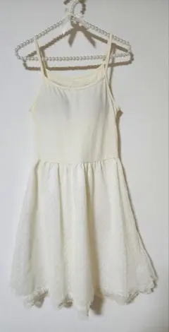 【9/30まで】GU カップ付きキャミワンピース