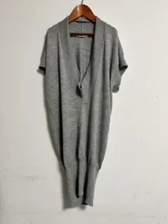 【美品】Joías グレー Vネック 半袖ニット