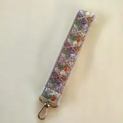 ❋ハンドメイドストラップq❋インド刺繍リボン　ハンドストラップ
