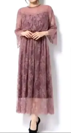 新品同様★刺繍レースくすみ系ピンクワンピース★結婚式、発表会★Snidel好きに