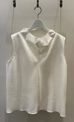 ユナイテッドアローズ　オフタートルネック　ノースリーブシャツ