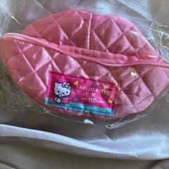 ハローキティ　バニティポーチ