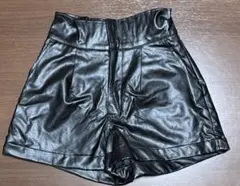 【 GRL 】 新品未使用 ブラック 合成皮革 ハイウエストショートパンツ M
