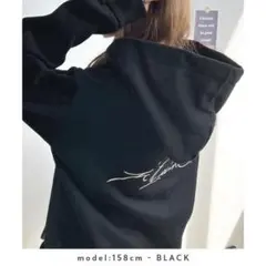 ブラック フード付きパーカー Futier Land