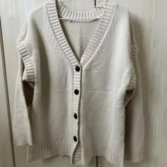 GU ベージュ Vネック カーディガン