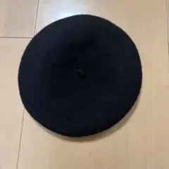黒 ベレー帽